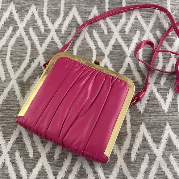Vintage Handbags - Vintage Crossbody w/ Metal Frame in Pink Vinyl